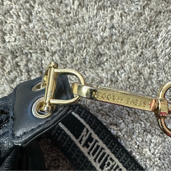 Steve Madden Bsamm Crossbody sling Bag Black faux leather gold hardware punk - Picture 5 of 8